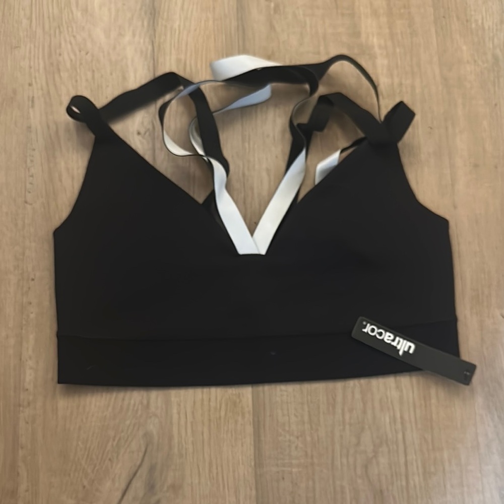 UltraCor Women's Black Sports Bra
